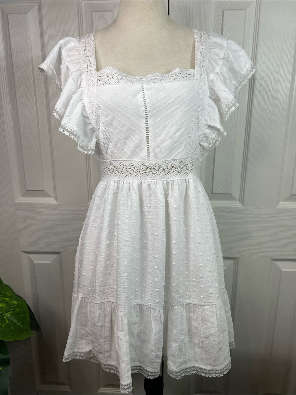 Francesca's Collections Addie Lace Hem Embroidered Mini Dress Size M - Picture 5 of 12